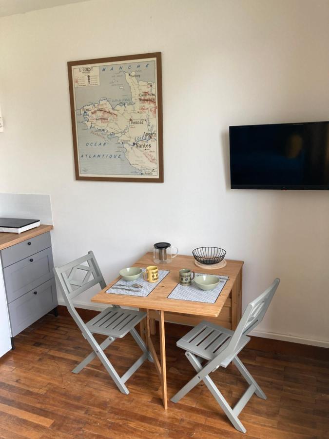 Studio Cosy, Lumineux Et Bien Situe. Лориан Екстериор снимка